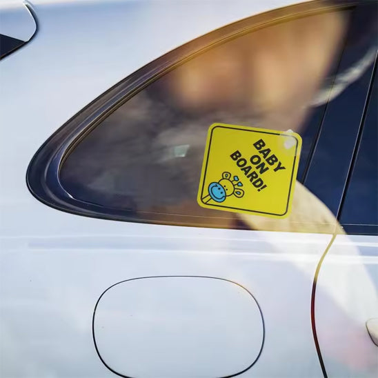 autocollant-pour-voiture-baby-on-board-2-personnalisable