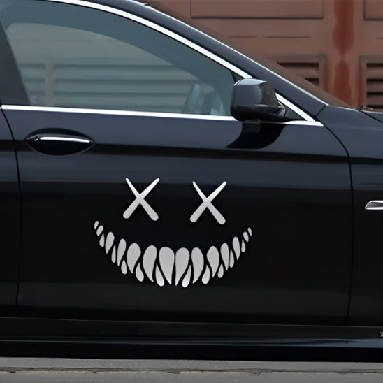 autocollant-pour-voiture-demon-smile-fun