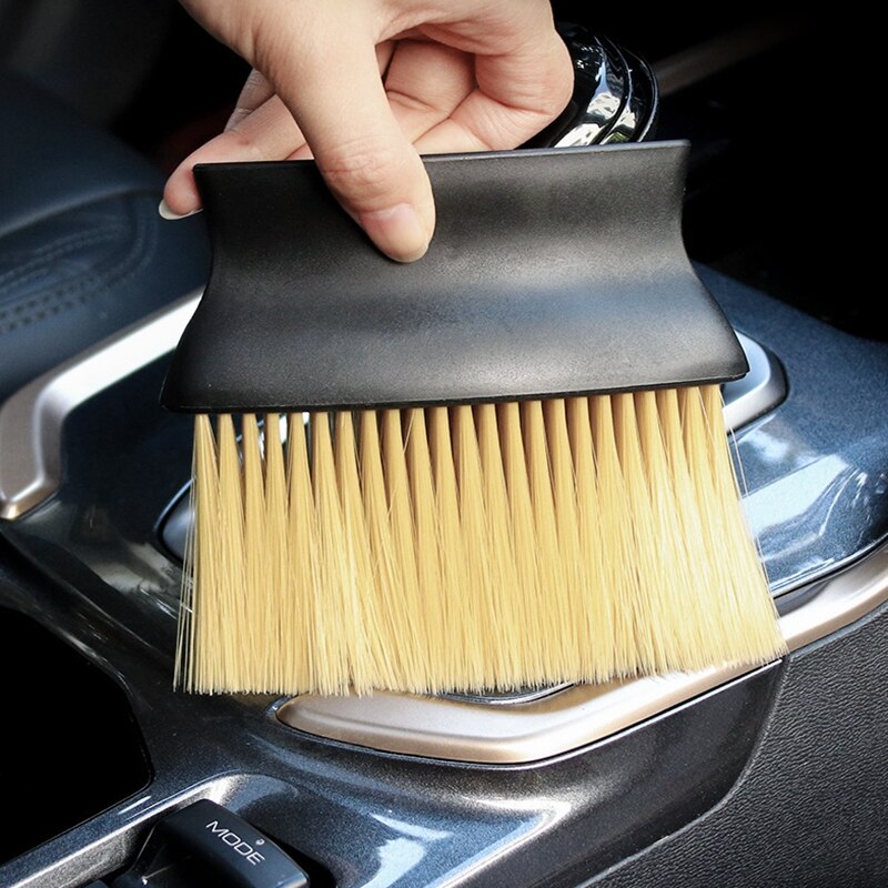 brosse-nettoyage-voiture-compacte