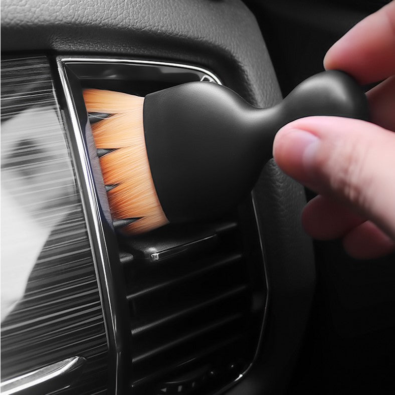 brosse-nettoyage-voiture-noire